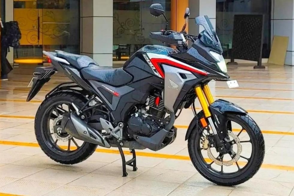 Honda CB200 X