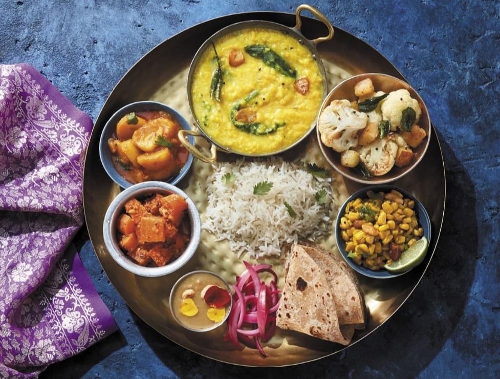 "7 Traditional Thalis From Different Indian States You Must Try"